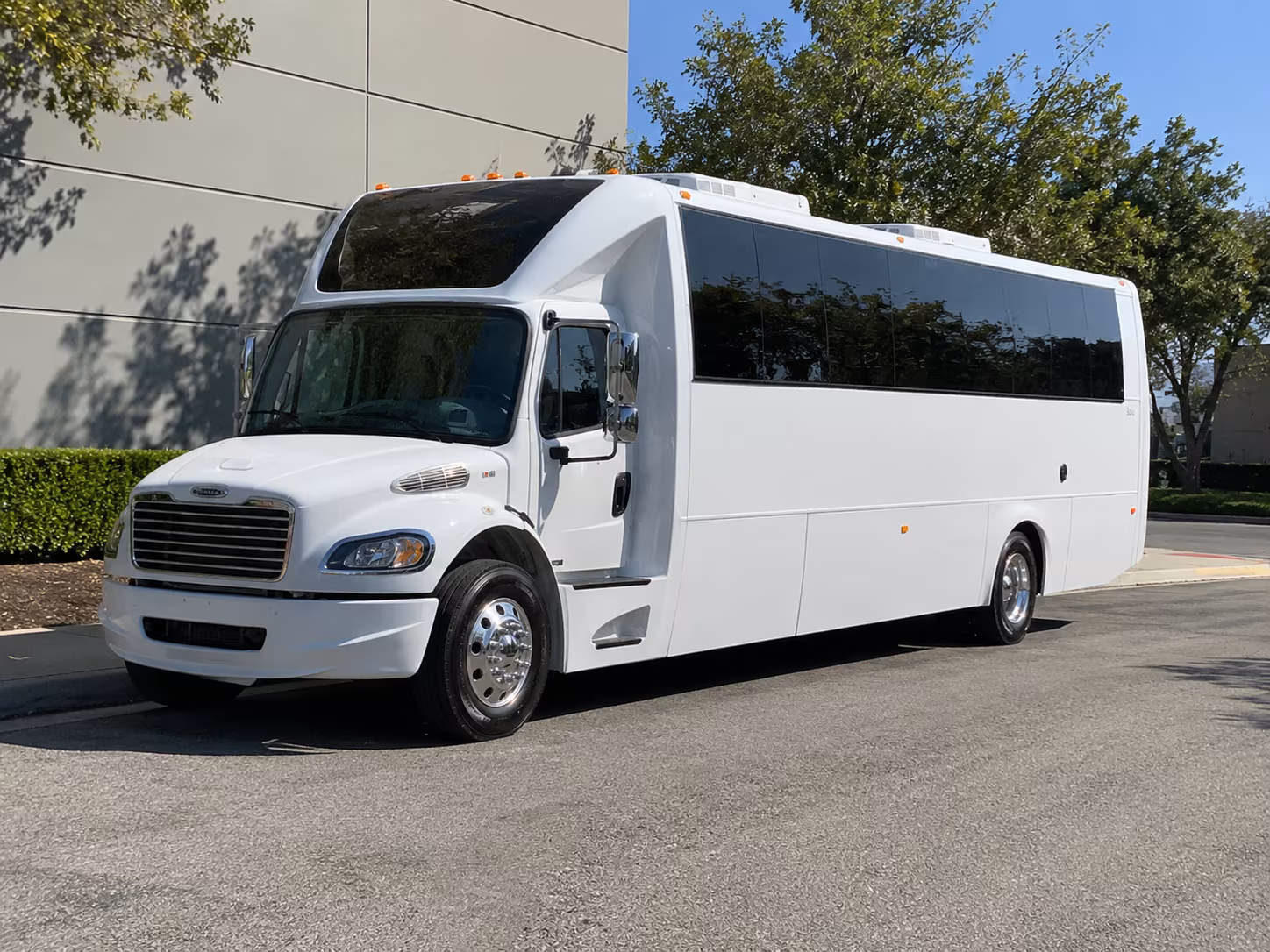 bachelorette and birthday party buses in roseville