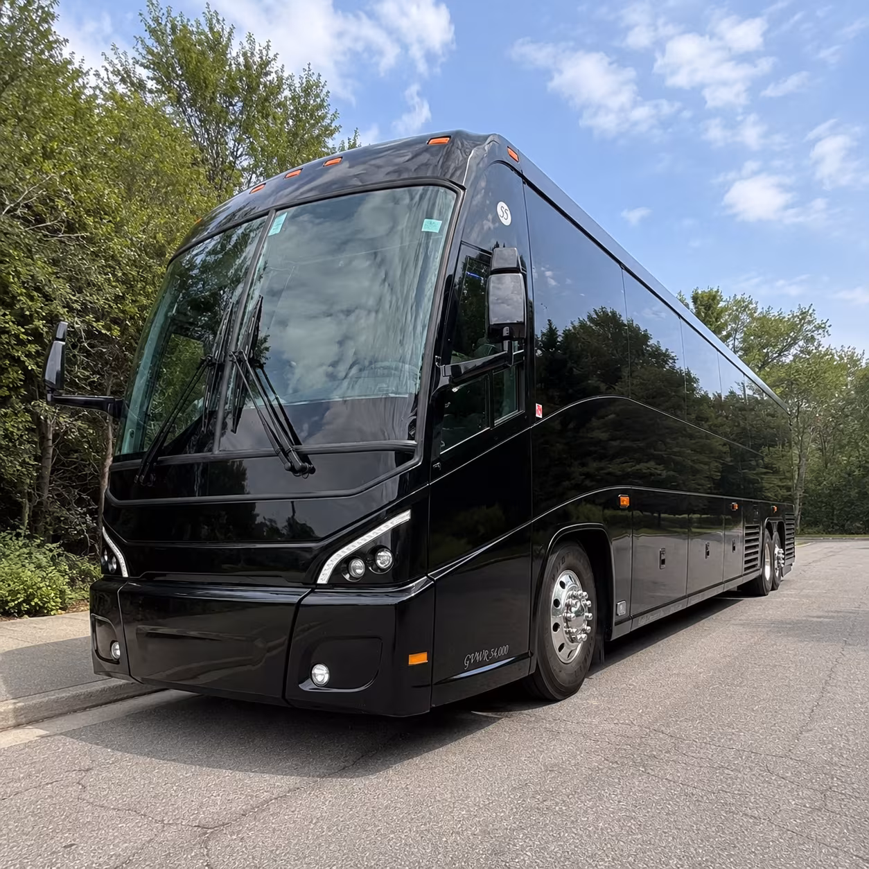 hotel shuttle buses between roseville hotels and sacramento area airports
